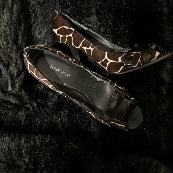 Loved well condition Nine West heels - Picture 3 of 7